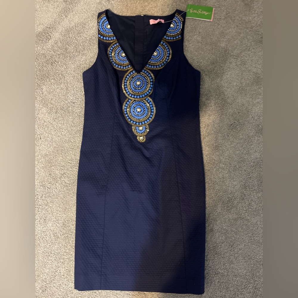 Lilly Pulitzer Navy Blue Gabby V-Neck Dress with Embroidered Medallion Size 2 - Picture 3 of 5